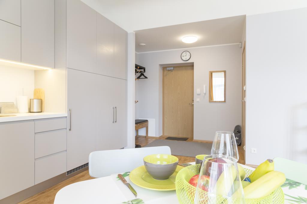Saaresalu City Center Apartment Parnu Exterior photo